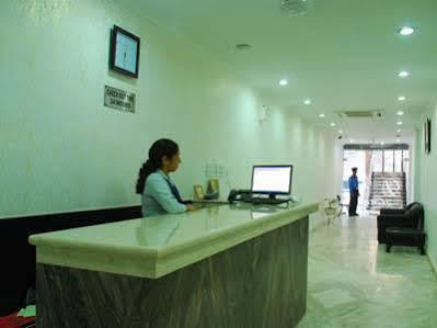 Didi Hotel Лакнау Екстериор снимка